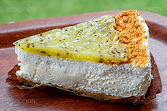 キウイのチーズケーキ,キウイ,チーズケーキ,ムース,チーズケーキ,ケーキ,スイート,デザート,スイーツ,甘い,洋菓子,菓子,お菓子,sweet,cream,cake,dessert,tart,kiwi,フルサイズ撮影