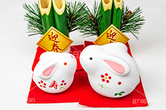 うさぎの置物,置物,飾り,卯年,卯,うさぎ,ウサギ,兎,兔,ラビット,干支,門松,親子,迎春,フィギュア,和風,年賀状,お正月,正月,お正月飾り,年明け,新年,ニューイヤー,アニバーサリー,イベント,行事,風習,event,anniversary,japan,rabbit