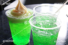 メロンソーダフロート,メロンソーダ,フロート,ソフトドリンク,飲み,飲み物,飲料,冷,ジュース,ドリンク,soda,cider,甘,炭酸,レストラン,restaurant,喫茶店,カフェ,cafe,green soda,メロン