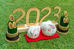 うさぎの置物,置物,飾り,2023,卯年,卯,うさぎ,ウサギ,兎,兔,ラビット,干支,門松,親子,フィギュア,和風,年賀状,お正月,正月,お正月飾り,年明け,新年,ニューイヤー,アニバーサリー,イベント,行事,風習,event,anniversary,japan,rabbit