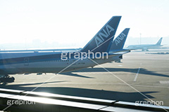 成田空港,narita,なりた,成田,空港,航空,航空路,飛行機,旅客機,到着,出発,発着,エアライン,航空会社,ターミナル,国内線,国際線,路線,ハブ,景気,アジア,亜細亜,ビルディング,建物,建造,ビジネス,事業,企業,業務,チェックイン,チェック,チェックする,カウンタ,カウンター,旅行,旅,travel