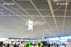 成田空港,narita,なりた,成田,空港,航空,航空路,到着,出発,発着,エアライン,航空会社,ターミナル,国内線,国際線,路線,ハブ,景気,アジア,亜細亜,ビルディング,建物,建造,ビジネス,事業,企業,業務,チェックイン,チェック,チェックする,カウンタ,カウンター,旅行,旅,travel