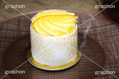 オレンジムース・ロールケーキ,ムース,オレンジ,ロールケーキ,ケーキ,パティシエ,菓子,スイーツ,おやつ,sweet,スイート,甘い,デザート,お菓子,cake