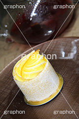 オレンジムース・ロールケーキ,ムース,オレンジ,ロールケーキ,ケーキ,パティシエ,菓子,スイーツ,おやつ,sweet,スイート,甘い,デザート,お菓子,cake