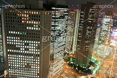 新宿の夜景,新宿,夜景,景色,展望,展望台,都庁,東京,夜,ビル,ビル群,残業,高層ビル,オフィスビル,ビジネス街,電力,電気,shinjuku,building,office