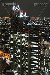 新宿の夜景,新宿,夜景,景色,展望,展望台,都庁,東京,夜,ビル,ビル群,残業,高層ビル,オフィスビル,ビジネス街,第二庁舎,電力,電気,shinjuku,building,office