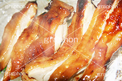 照り焼きチキン,照り焼き,チキン,鶏料理,てりやき,テリヤキ,日本料理,日本食,和食,湯気,照り,おかず,惣菜,つまみ,おつまみ,お惣菜,chicken,japan,肉