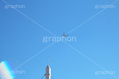 青空に飛行機,飛行機,ひこうき,青空,空,飛ぶ,航空