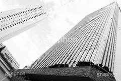 ビルと空,モノクロ,白黒,しろくろ,モノクローム,単色画,単彩画,単色