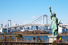 レインボーブリッジ,橋,ブリッジ,吊り橋,東京港連絡橋,お台場,台場,DAIBA,東京都港区台場,東京臨海副都心,御台場,東京湾,自由の女神,女神,自由の女神像,女神像,リベルタス,立像,銅像,レプリカ,モニュメント,monument,港区
