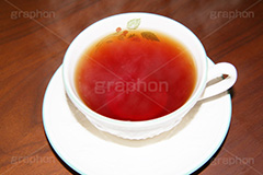 紅茶,お茶,茶,ティー,ティーカップ,カップ,ソーサ―,温かい,カフェイン,ブラックティー,茶葉,一杯,飲む,飲み物,飲料,湯気,茶会,ドリンク,black tea,drink