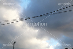 空,曇り,くもり,くもり空,雲,怪しい,天気,天気悪い,雲行き,グレー,灰色,雨降りそう,そら,空/天気,梅雨,空/雲