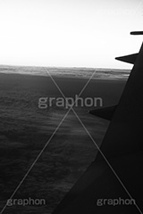 飛行機上空,モノクロ,白黒,しろくろ,モノクローム,単色画,単彩画,単色