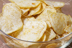 バーベキュー味チップス,バーベキュー,BBQ,ポテトチップス,ポテトチップ,ぽてち,ポテチ,スナック,菓子,スイーツ,おやつ,つまむ,塩,しょっぱい,油,ジャンクフード