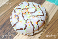 イースタードーナツ,ドーナツ,ドーナッツ,イースター,エッグ,たまご,卵,玉子,復活祭,春,ポップ,POP,texture,アメリカン,カラフル,チョコ,スイーツ,sweet,donut,おやつ,デザート,easter,egg,event,行事,風習