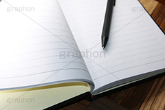 ノートにメモ,ノート,メモ,ペン,ポールペン,仕事,会議,ビジネス,business,interview,note,pen,インタビュー,文具,文房具,ステーショナリー,stationery,勉強,徹夜,学習,book,本,日用品,道具