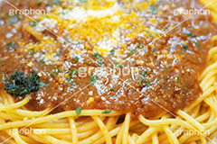 ミートソーススパゲティ,ミートソース,ミート,ソース,パスタ,オイル,油,パセリ,高カロリー,カロリー,コンビニ,洋食,麺料理,麺類,pasta