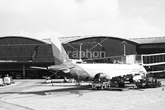 香港国際空港(モノクロ),モノクロ,白黒,しろくろ,モノクローム,単色画,単彩画,単色,旅行,旅,travel