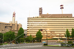 夕暮れ警視庁本部庁舎,夕暮れ,夕方,警視庁本部庁舎,警視庁,警察,霞が関,虎の門,虎ノ門,国家,機関,庁舎,交差点,国,組織,japan,police