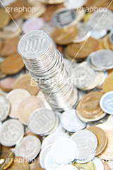 100円タワー,タワー,積み,小銭,お金,かね,円,日本円,マネー,金銭,日本のお金,お金がない,財産,返済,貯金,借金,両替,キャッシュ,現金,銭,100円,100円玉,百円,500円,500円玉,五百円,money,yen,coin,コイン,経理,事務,経済