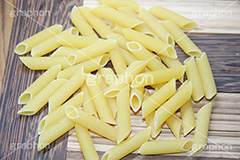 ペンネ,アラビアータ,パスタ,食材,調理,乾麺,洋食,麺料理,麺類,ストック,pasta,キッチン,kitchen,cooking,クッキング
