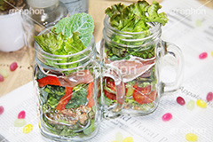 メイソンジャー,ジャー,サラダ,さらだ,salad,カフェ,おしゃれ,オシャレ,雑貨,瓶詰,瓶,蓋,ガラス,持ち手,作り置き,弁当,詰める,つめる,ヘルシー,healthy,前菜