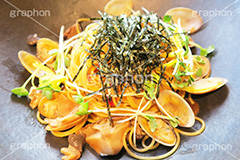 あさりの和風パスタ,和風パスタ,パスタ,あさり,アサリ,きのこ,キノコ,カイワレ,かいわれ,カイワレ大根,発芽,醤油,しょうゆ,和風,洋食,麺料理,麺類,釜揚げ,のり,海苔,pasta